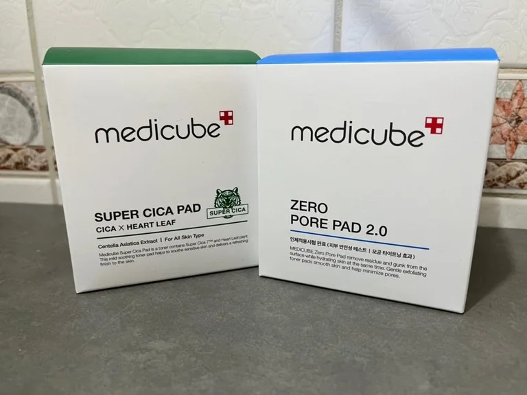 Medicube 毛孔爽膚棉 Medicube 積雪草精華 