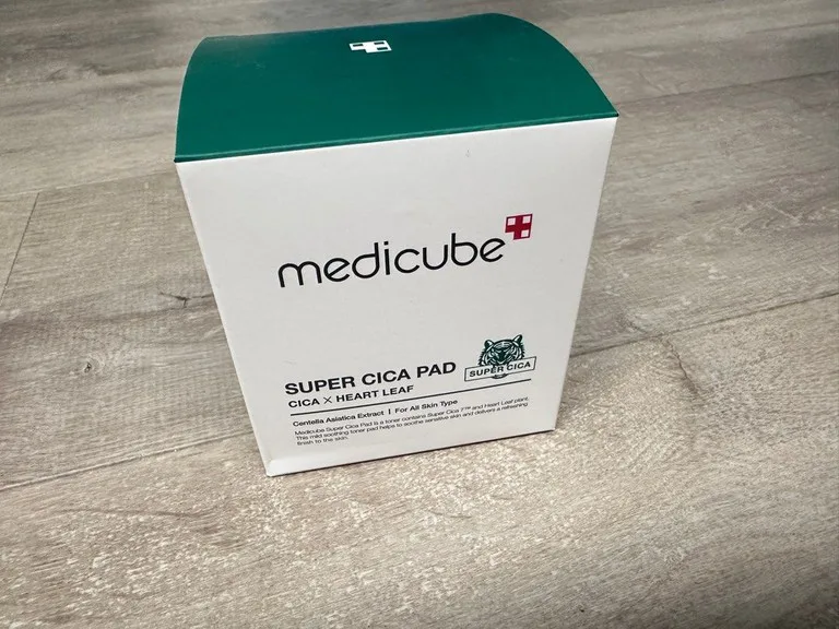 Medicube 毛孔爽膚棉 積雪草精華 